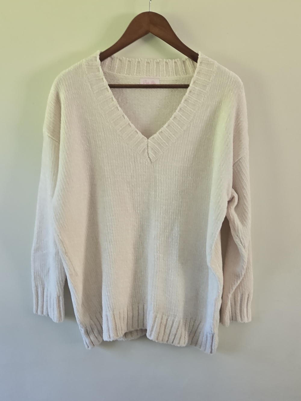 Pink Lily V-Neck Knit Sweater Cream Small Like New